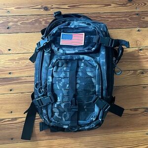 Heavy duty camo backpack